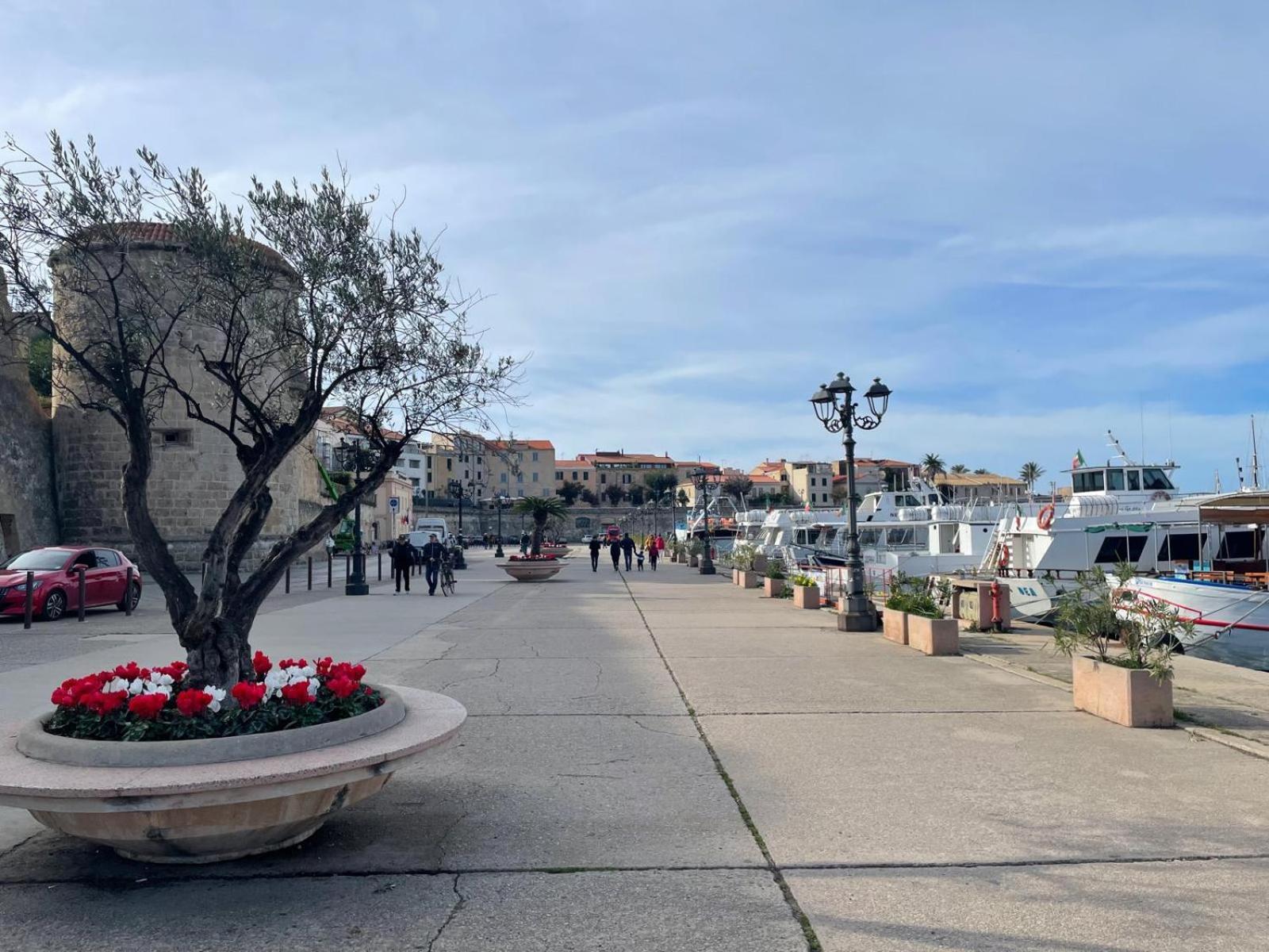 Suite "La Finestra Su Alghero" Bagian luar foto