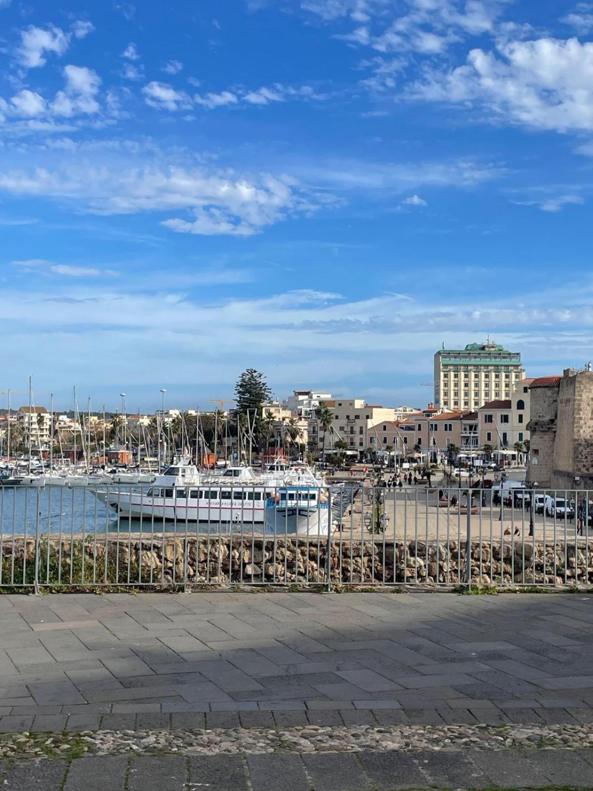 Suite "La Finestra Su Alghero" Bagian luar foto